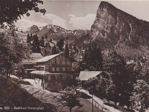 Das Rothbad mit dem Schwarzenberg im Hintergrund